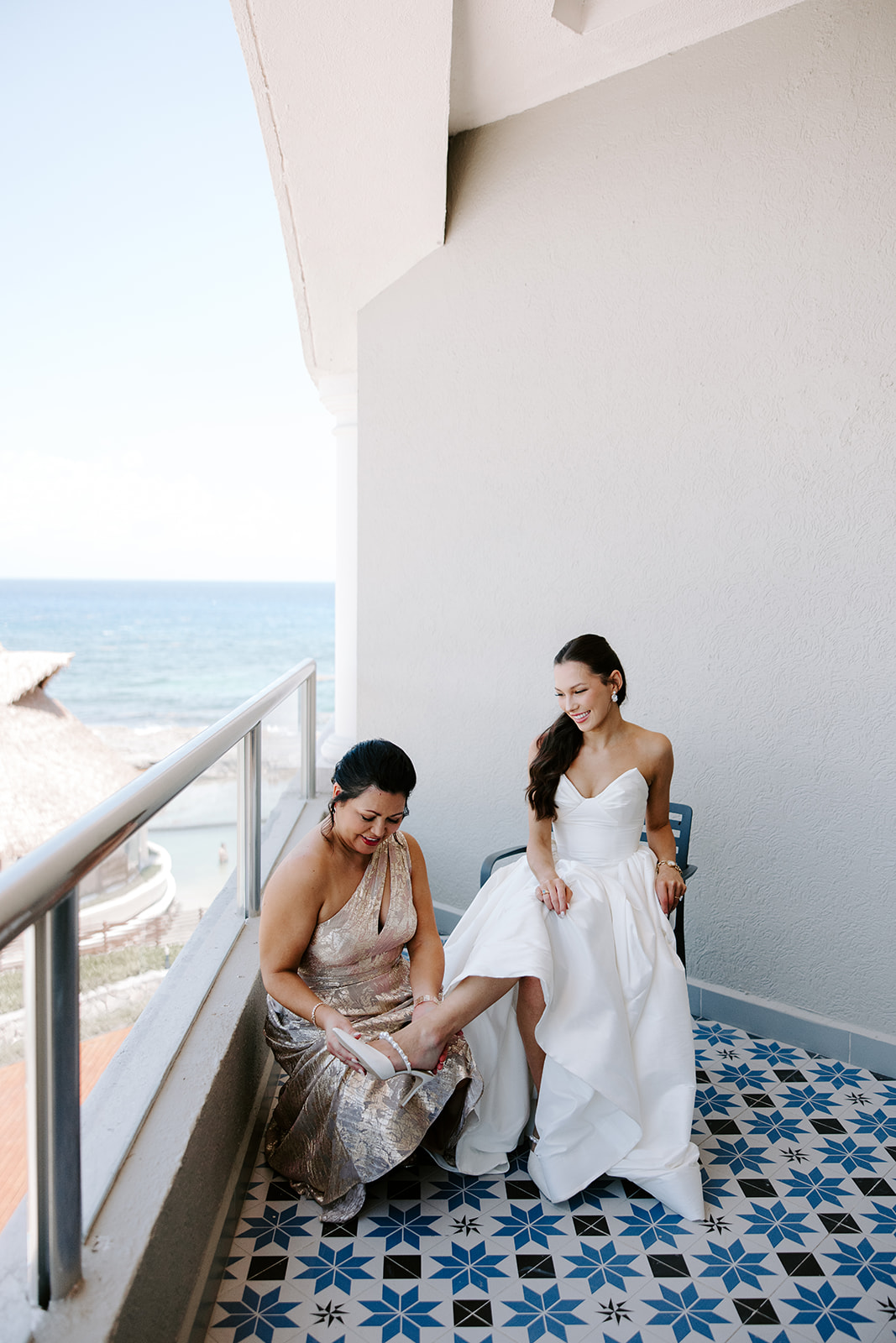 Gabby and Anthony's Riviera Maya wedding: Getting Ready, selected photograph 508