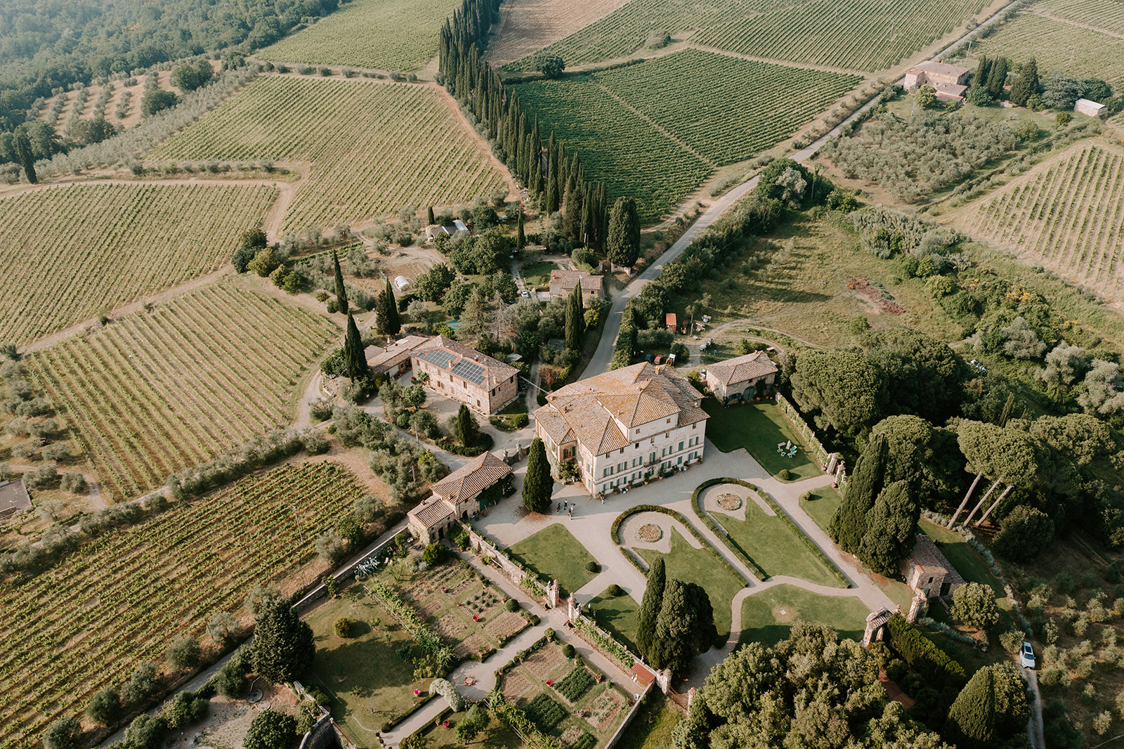 Kennedy and Brody's wedding at Villa Di Geggiano, Tuscany: Kennedy + Brody, selected photograph 4